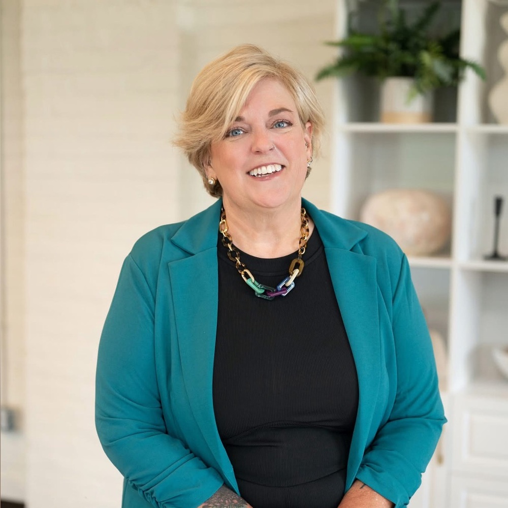 Meet your Posher, Leanna